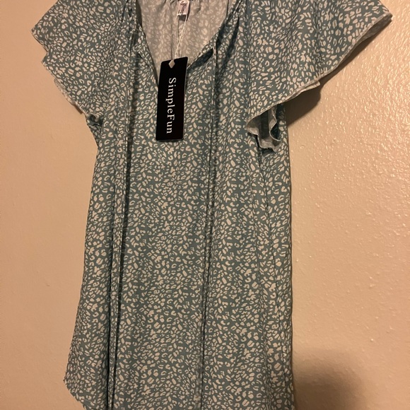 Simple fun blouse - Picture 2 of 3